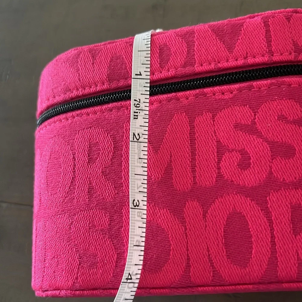 MISS DIOR HOT PINK ZIPPERED CASE-NWT - Picture 9 of 12